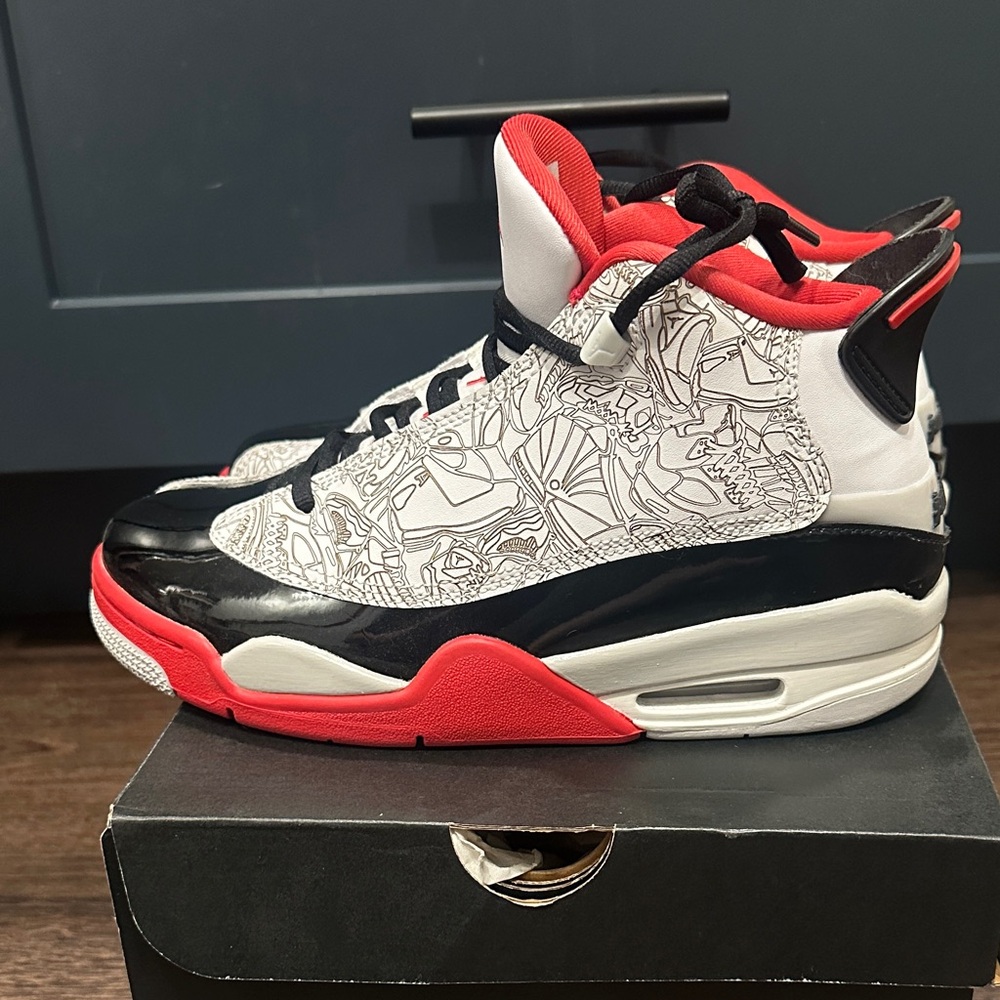 Jordan Kids Sneakers - Black, Red, White Design - Picture 4 of 7